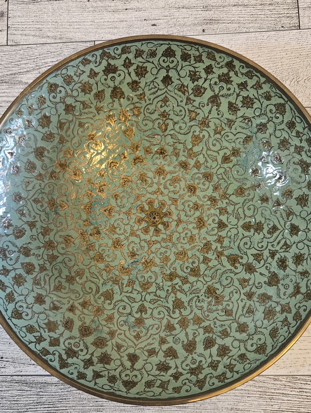 Vintage Solid Brass & Enamel Bowl Pale Green Floral Leaf Design 7 1/2" x 2" - Picture 3 of 7